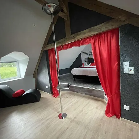 Love Room Le Temps D'Un Plaisir Landisacq Exterior foto